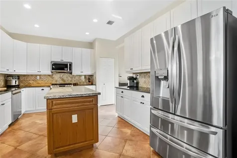 20615 SW 89th Avenue Cutler Bay FL 33189
