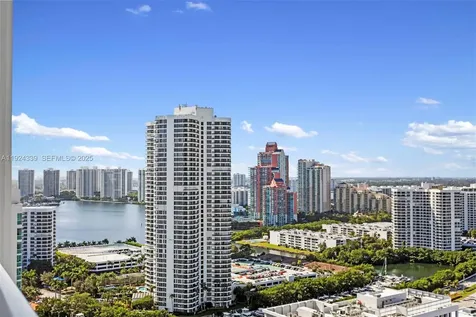 19500 Turnberry Way Aventura FL 33180