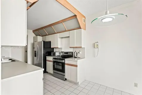 19500 Turnberry Way Aventura FL 33180