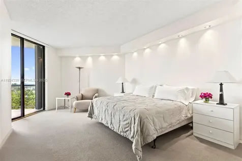 19500 Turnberry Way Aventura FL 33180