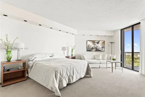 19500 Turnberry Way Aventura FL 33180