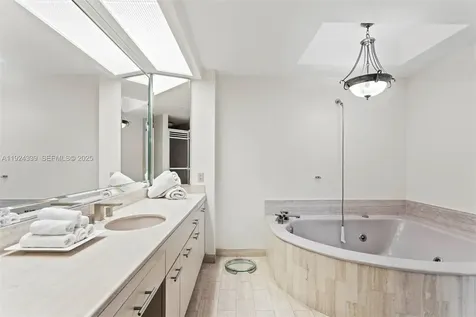 19500 Turnberry Way Aventura FL 33180