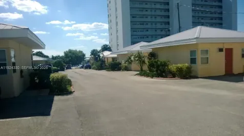 2121 Lakeview Drive Sebring FL 33870