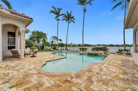 3308 Islewood Avenue Weston FL 33332