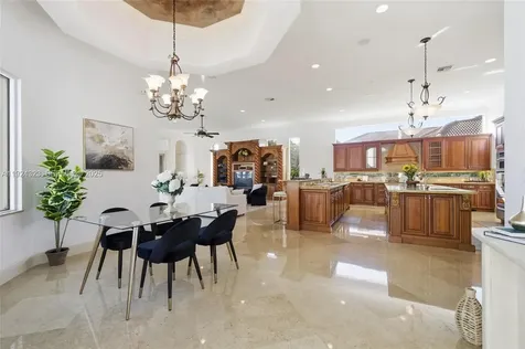 3308 Islewood Avenue Weston FL 33332