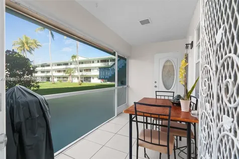5300 Washington Street Hollywood FL 33021