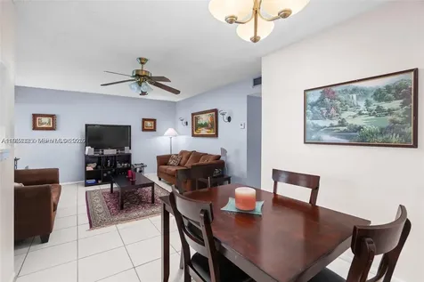 5300 Washington Street Hollywood FL 33021