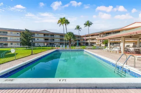 5300 Washington Street Hollywood FL 33021