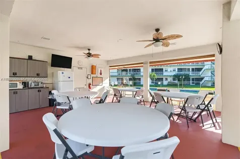 5300 Washington Street Hollywood FL 33021