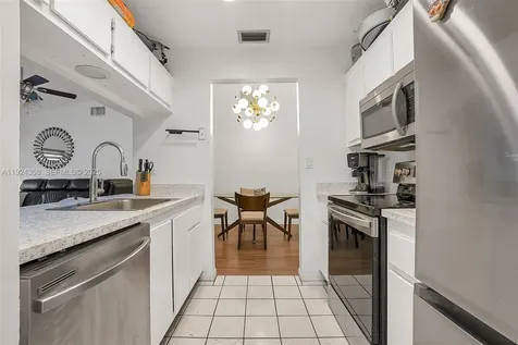 2682 N Nob Hill Road Sunrise FL 33322