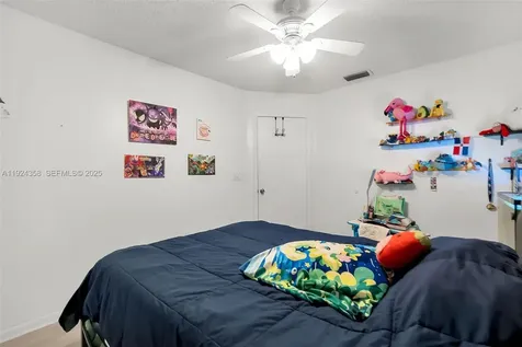 2682 N Nob Hill Road Sunrise FL 33322