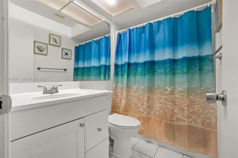 2682 N Nob Hill Road Sunrise FL 33322