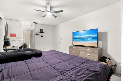 2682 N Nob Hill Road Sunrise FL 33322