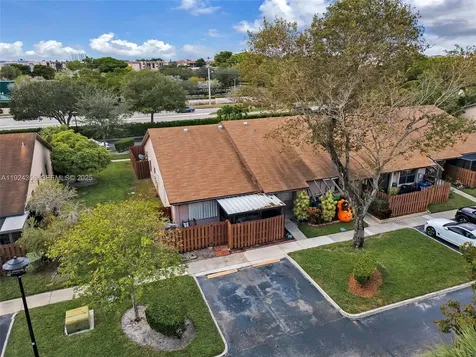 2682 N Nob Hill Road Sunrise FL 33322