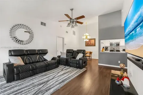 2682 N Nob Hill Road Sunrise FL 33322