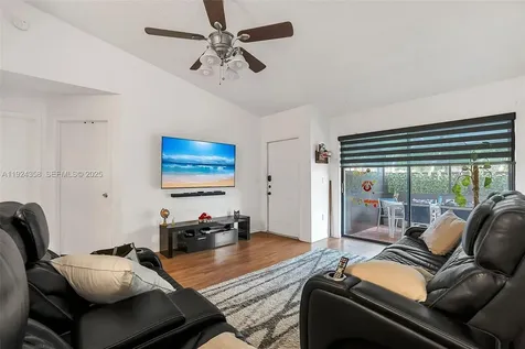 2682 N Nob Hill Road Sunrise FL 33322