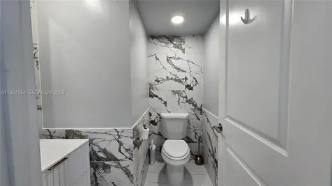 21380 NE 2nd Court Miami FL 33179