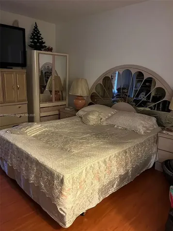 525 W 69th Street Hialeah FL 33014