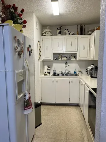 525 W 69th Street Hialeah FL 33014