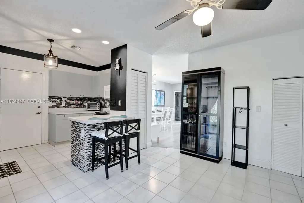 10529 NW 57th Court Coral Springs FL 33076