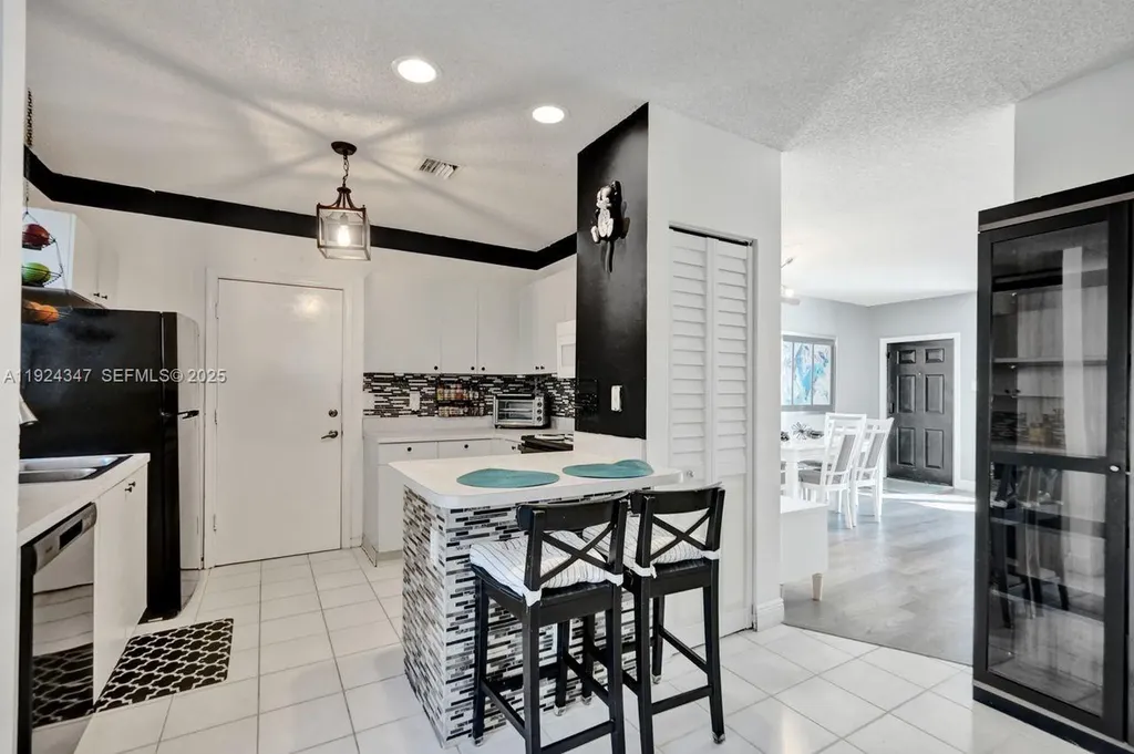 10529 NW 57th Court Coral Springs FL 33076