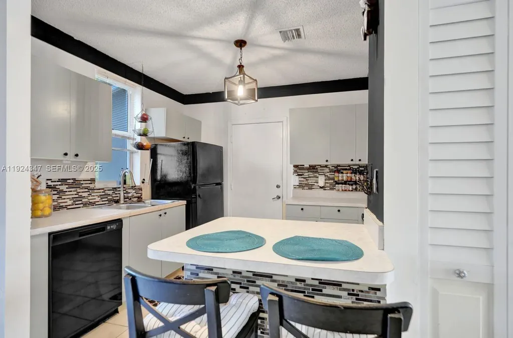 10529 NW 57th Court Coral Springs FL 33076