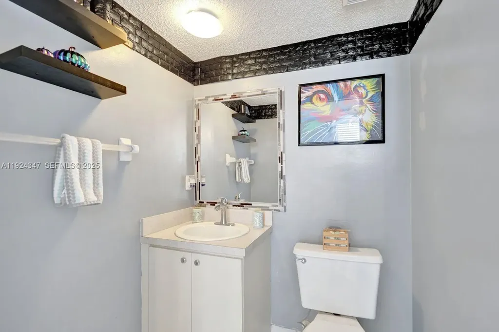 10529 NW 57th Court Coral Springs FL 33076