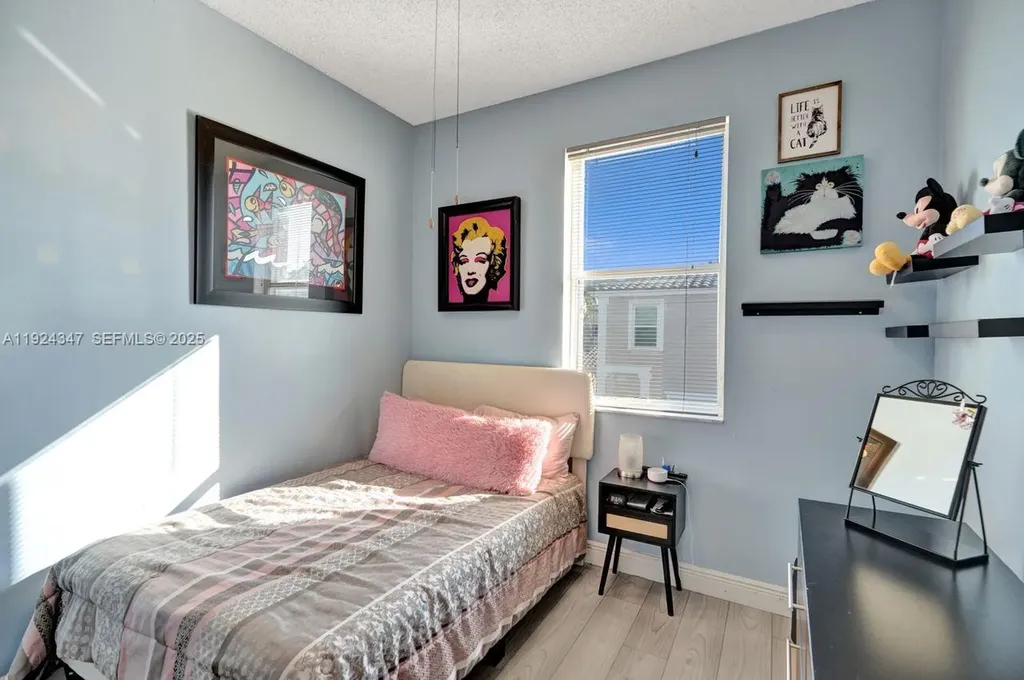 10529 NW 57th Court Coral Springs FL 33076