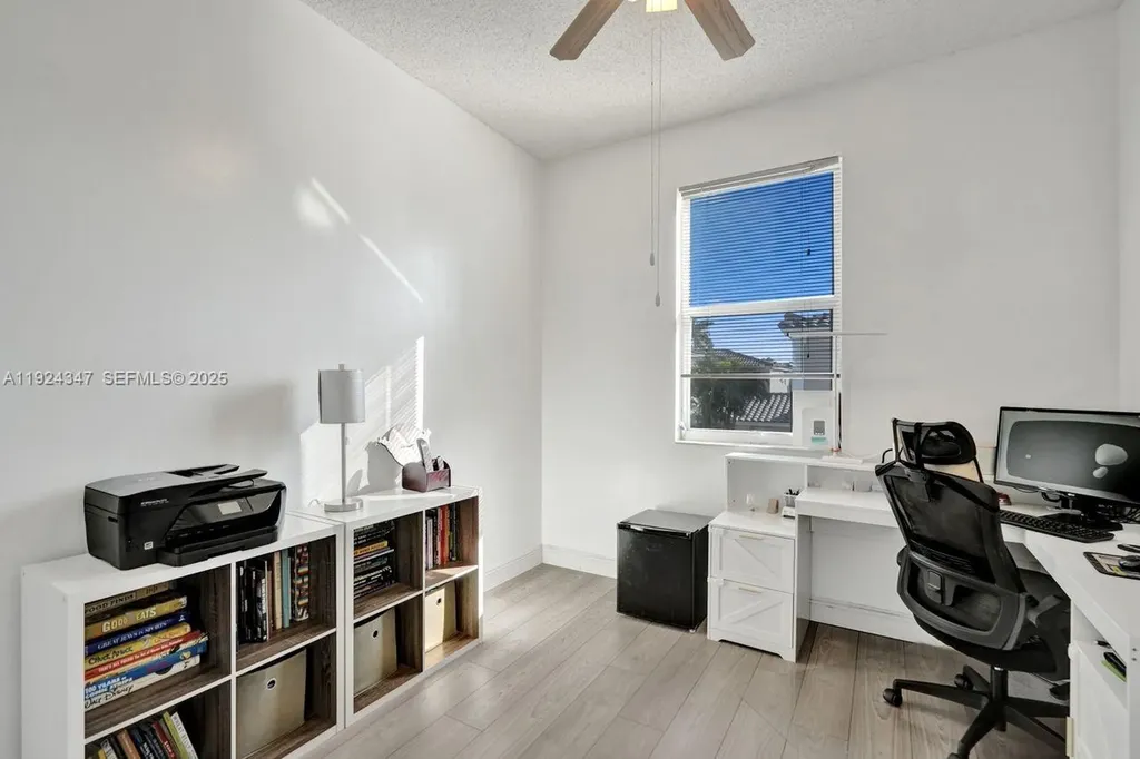 10529 NW 57th Court Coral Springs FL 33076