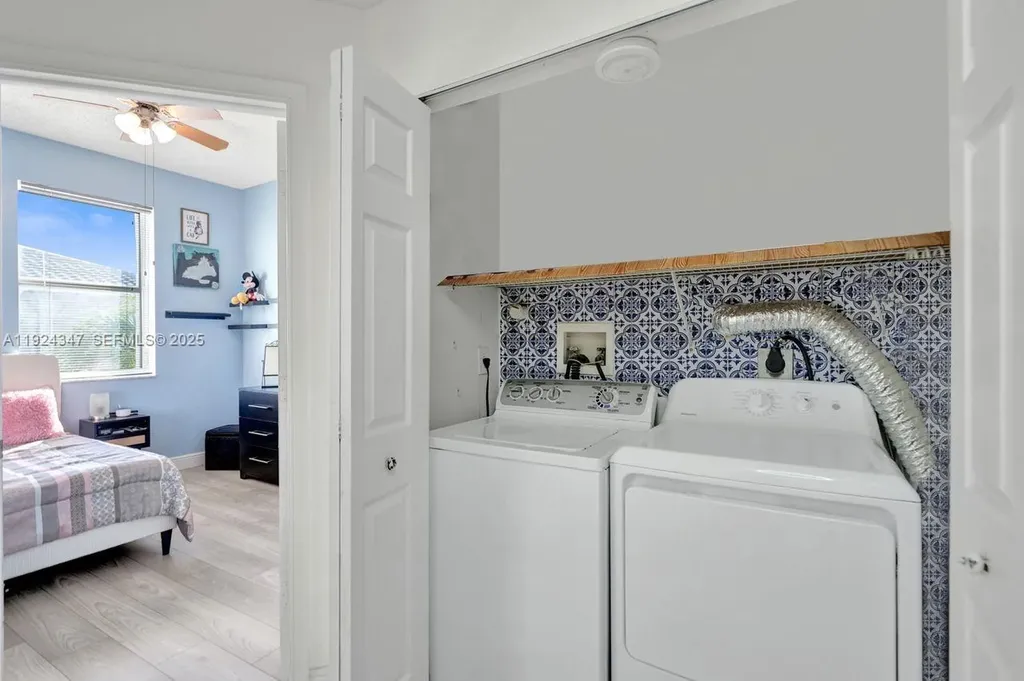 10529 NW 57th Court Coral Springs FL 33076