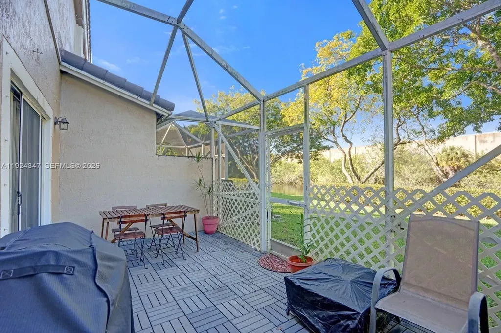 10529 NW 57th Court Coral Springs FL 33076