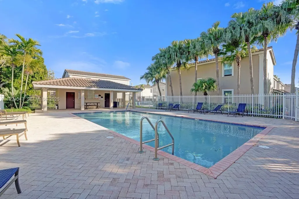 10529 NW 57th Court Coral Springs FL 33076