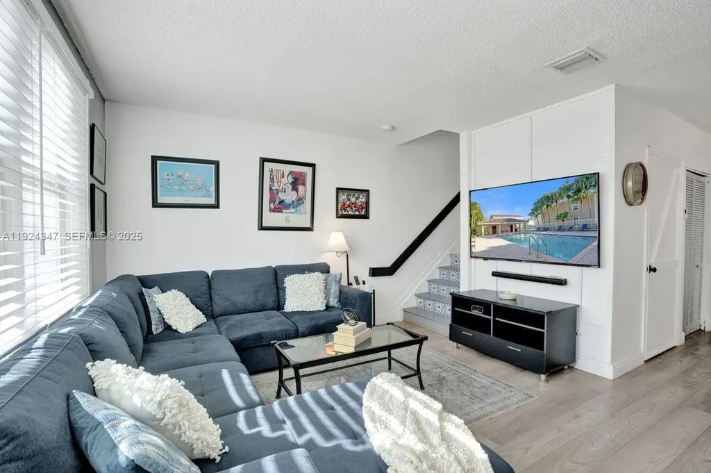 10529 NW 57th Court Coral Springs FL 33076