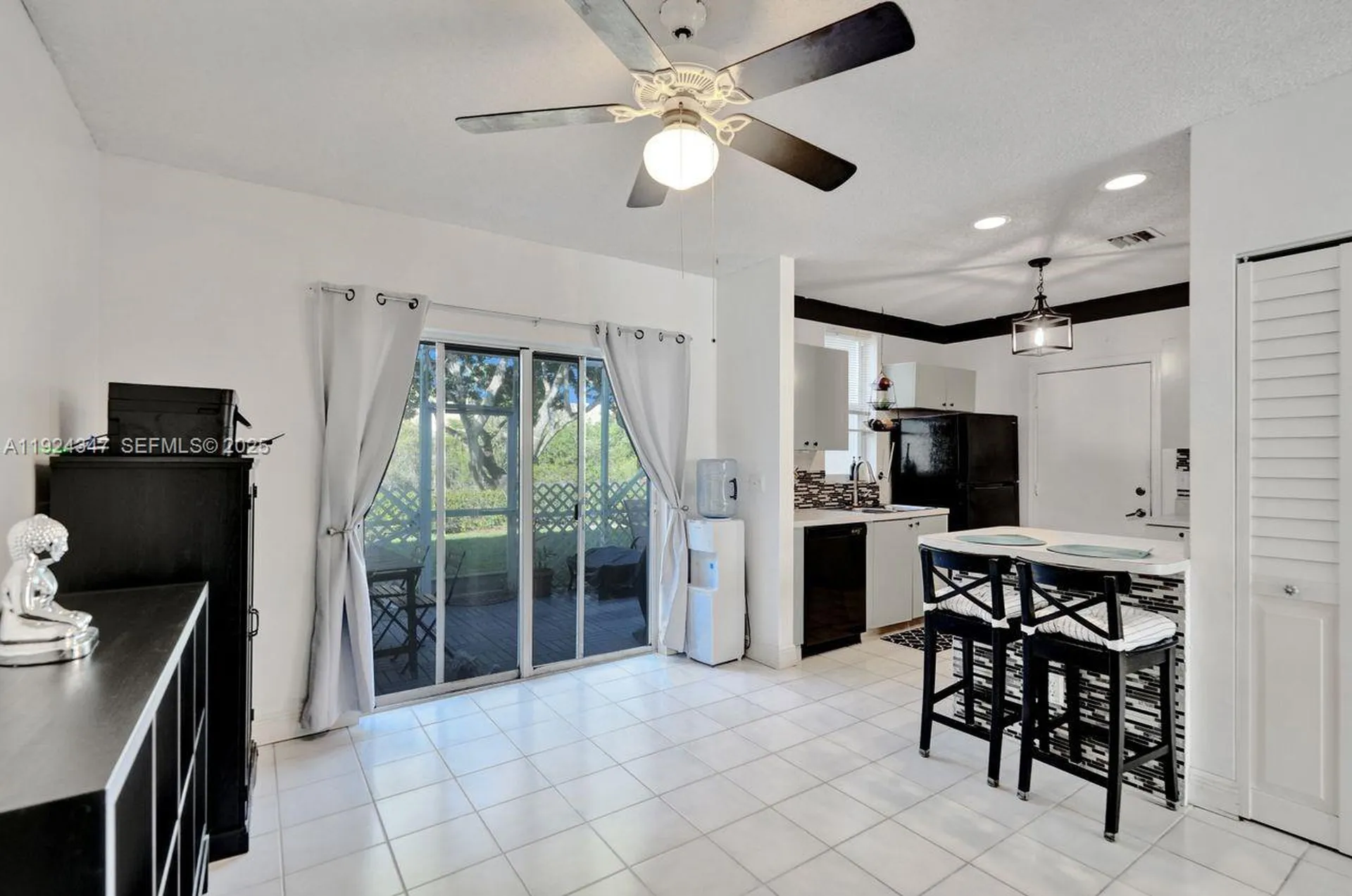 10529 NW 57th Court Coral Springs FL 33076