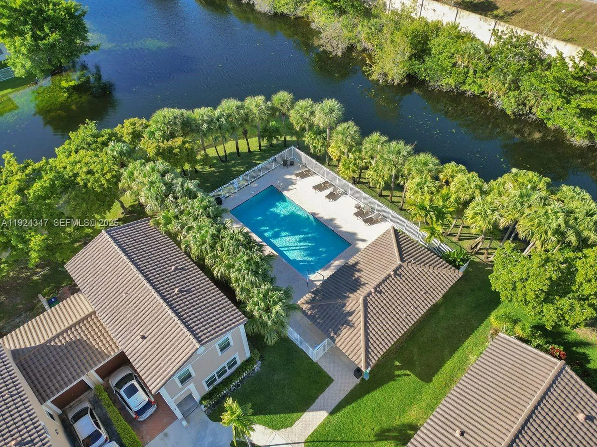 10529 NW 57th Court Coral Springs FL 33076