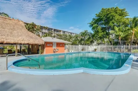 4800 Hillcrest Lane Hollywood FL 33021