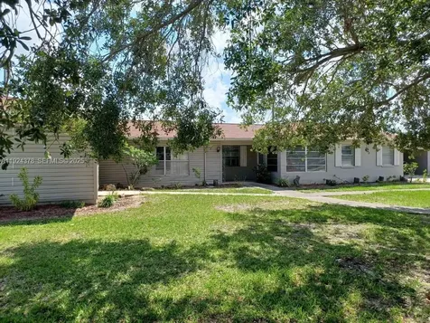 1015 Lakeview Drive Sebring FL 33870