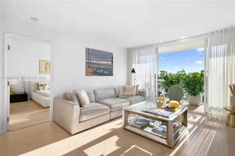 1800 Sunset Harbour Drive Miami Beach FL 33139
