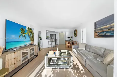 1800 Sunset Harbour Drive Miami Beach FL 33139