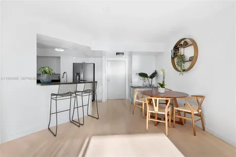 1800 Sunset Harbour Drive Miami Beach FL 33139