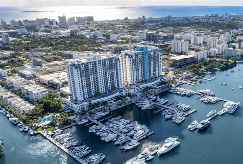 1800 Sunset Harbour Drive Miami Beach FL 33139