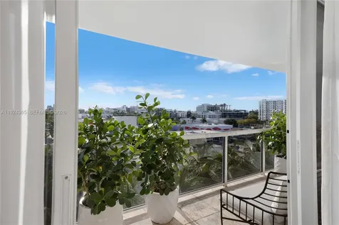 1800 Sunset Harbour Drive Miami Beach FL 33139