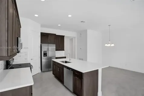 8450 NW 39th Court Coral Springs FL 33065