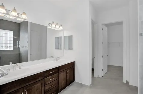 8450 NW 39th Court Coral Springs FL 33065