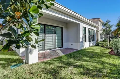 8450 NW 39th Court Coral Springs FL 33065