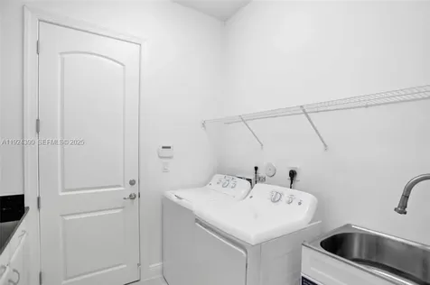 8450 NW 39th Court Coral Springs FL 33065