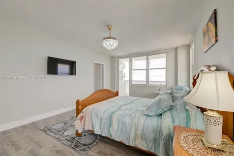 3725 S Ocean Drive Hollywood FL 33019
