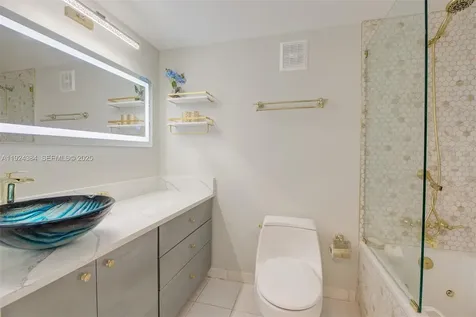3725 S Ocean Drive Hollywood FL 33019
