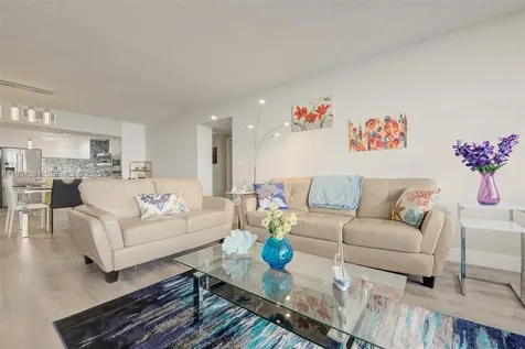 3725 S Ocean Drive Hollywood FL 33019