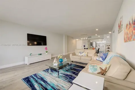 3725 S Ocean Drive Hollywood FL 33019